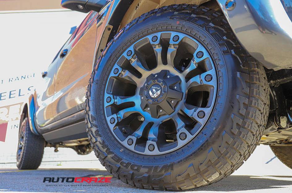 FORD-RANGER-VAPOR-BLACK-MACHINED-WITH-DARK-TINT